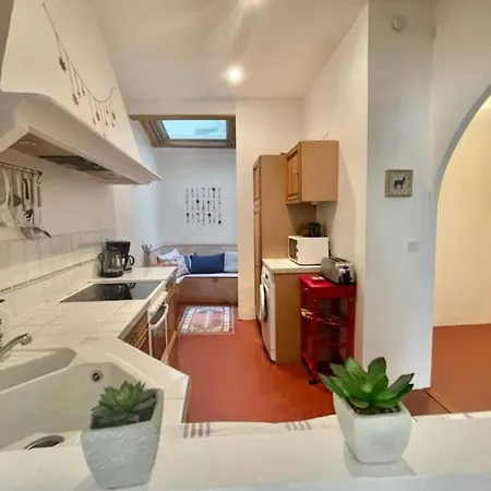 Great In The Heart Of Meynadier Old Neighbourhood ! Casa de Férias